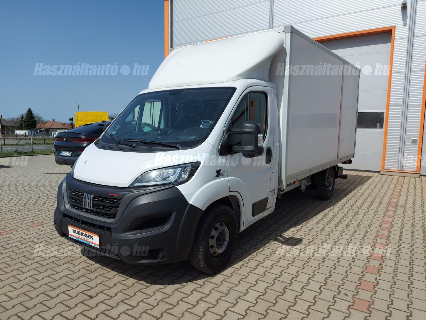 Fiat Ducato 2,2 118 kW Schaltgetriebe Baujahr 2022, Ungarn — Foto 1 | AMOTOR Fiat Ducato 2,2 118 kW Schaltgetriebe Baujahr 2022, Ungarn — Foto 1