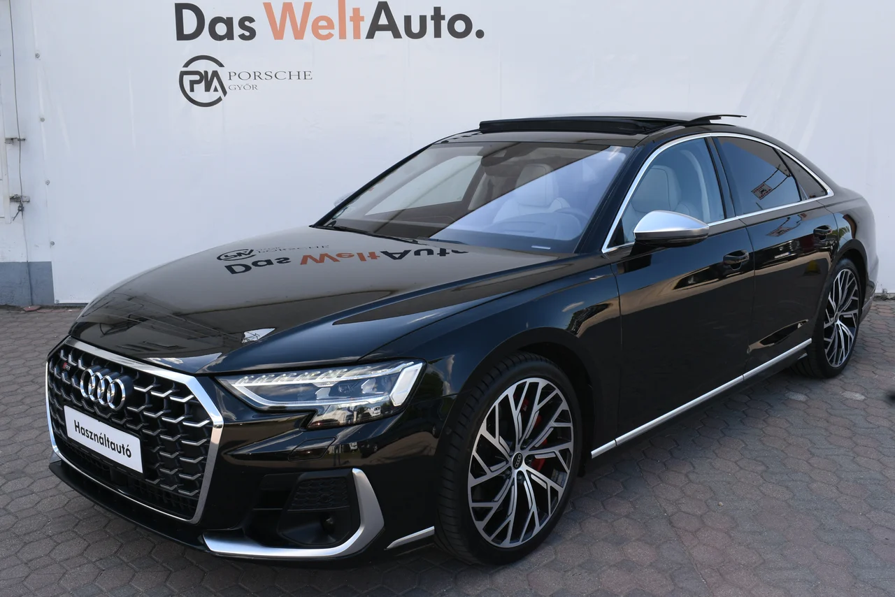 Audi S8 4x4 4,0 420 kW TFSI tiptronic Baujahr 2023, Mítoszfekete metál, 83.354 km, Ungarn — Foto 1 von 11 Audi S8 4x4 4,0 420 kW TFSI tiptronic Baujahr 2023, Mítoszfekete metál, 83.354 km, Ungarn — Foto 1 von 11