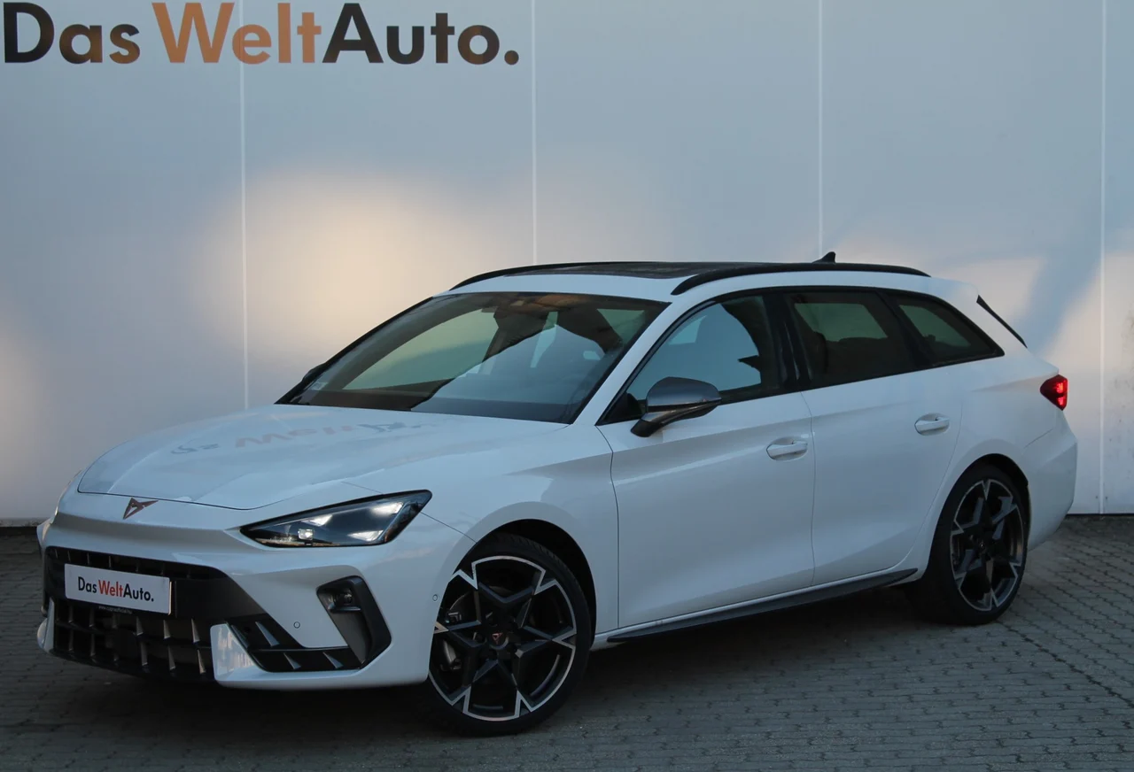 CUPRA Leon 1,5 TSI 110 kW DSG mHEV Baujahr 2026, Gleccser fehér metál, 28.460 km, Ungarn — Foto 1