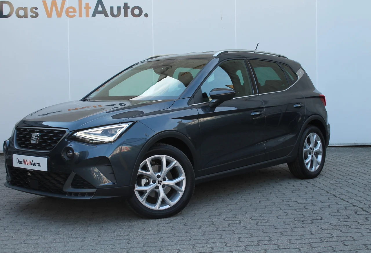 SEAT Arona 1,5 TSI 110 kW DSG Baujahr 2026, Magnetic szürke metál, 2.770 km, Ungarn — Foto 1