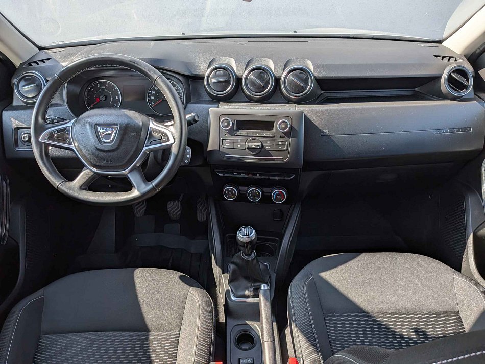 Dacia Duster 1,5 dCi 80 kW Schaltgetriebe Baujahr 2018, 135.637 km, Tschechien — Foto 8 von 17