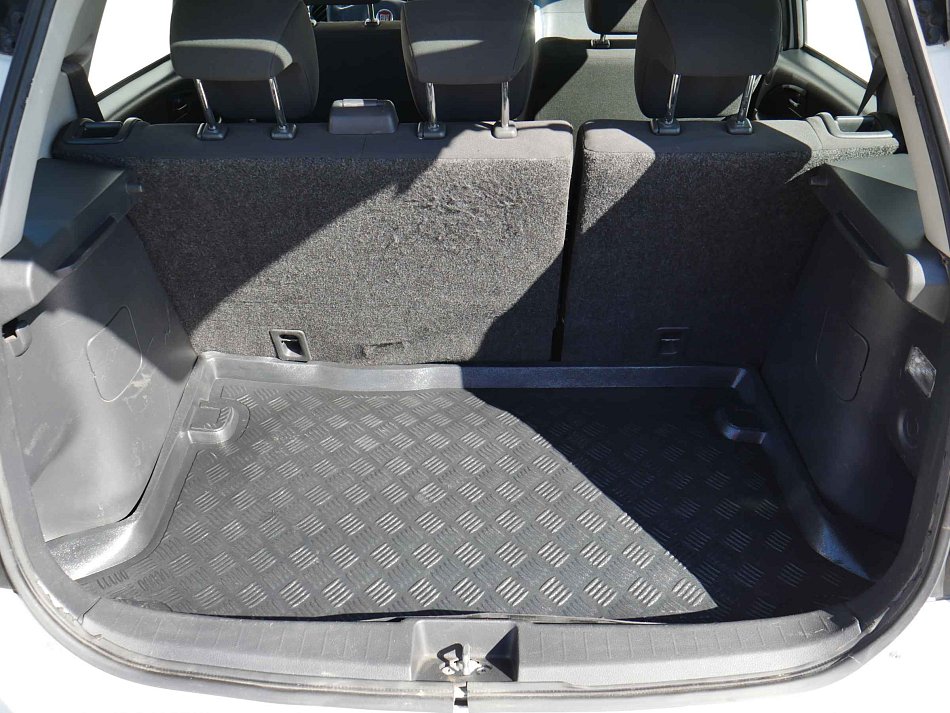 Fiat Sedici 4x4 1,6 88 kW 1.6i Schaltgetriebe Baujahr 2012, 215.716 km, Tschechien — Foto 7 von 15