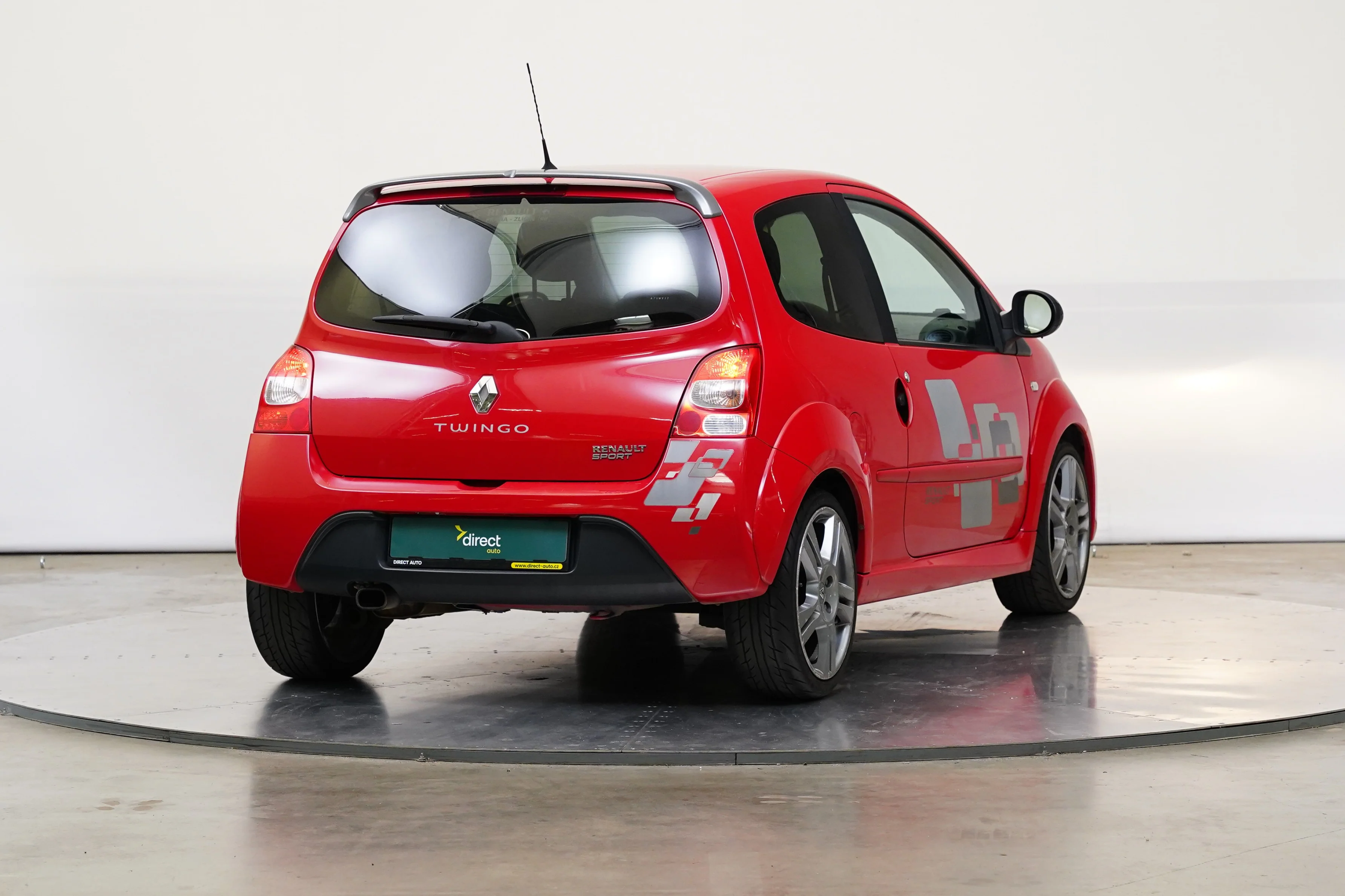 Renault Twingo 1,6 98 kW, Tschechien — Foto 2 von 6