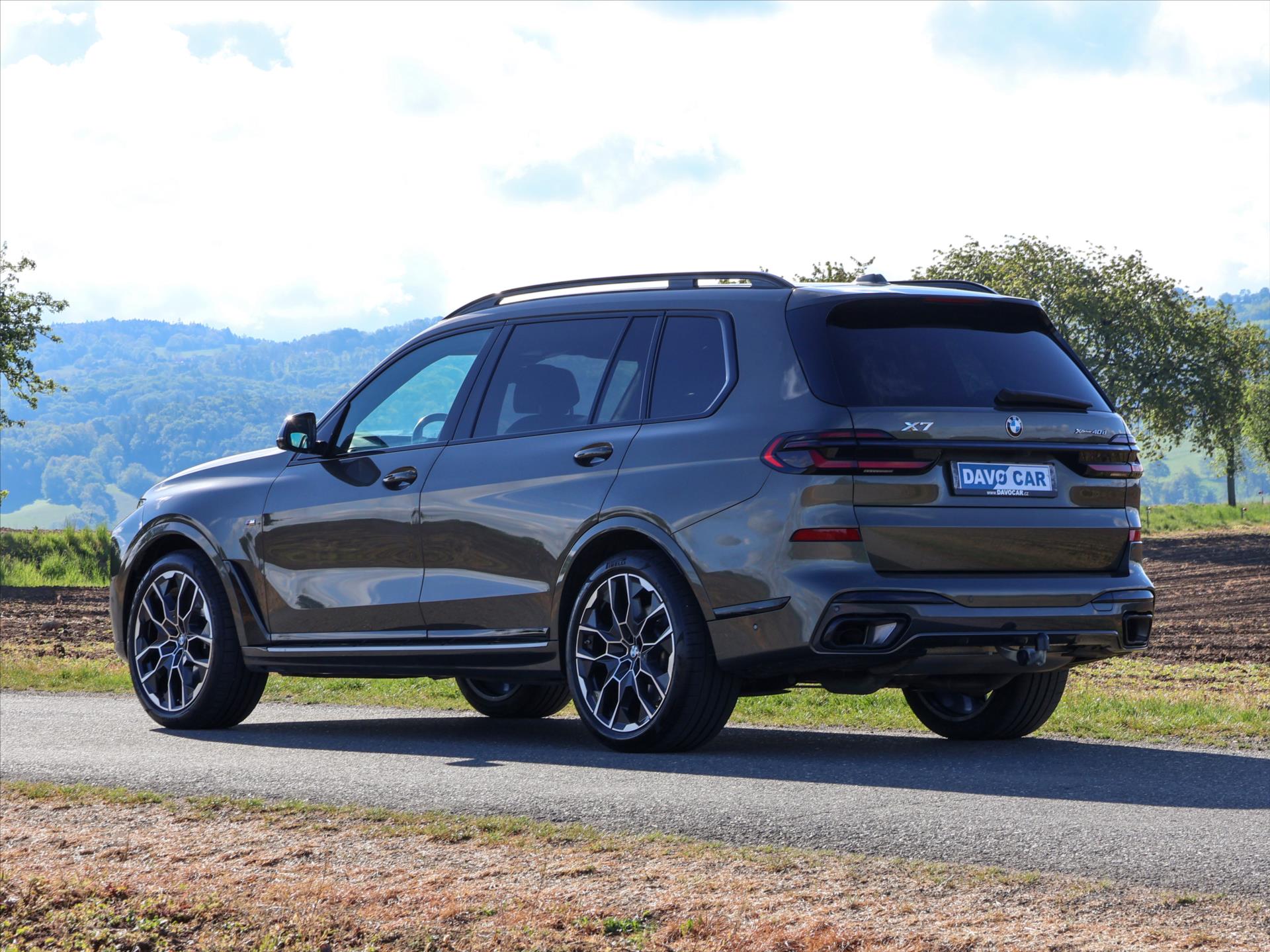 BMW x7 xDrive 3,0 250 kW 250kW Baujahr 2024, 55.528 km, Tschechien — Foto 5 von 57