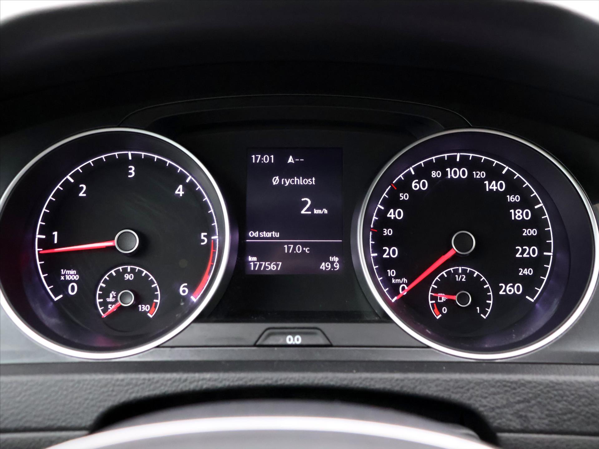 Volkswagen Golf 1,6 TDI 85 kW Automatik Baujahr 2017, 177.567 km, Tschechien — Foto 15 von 35