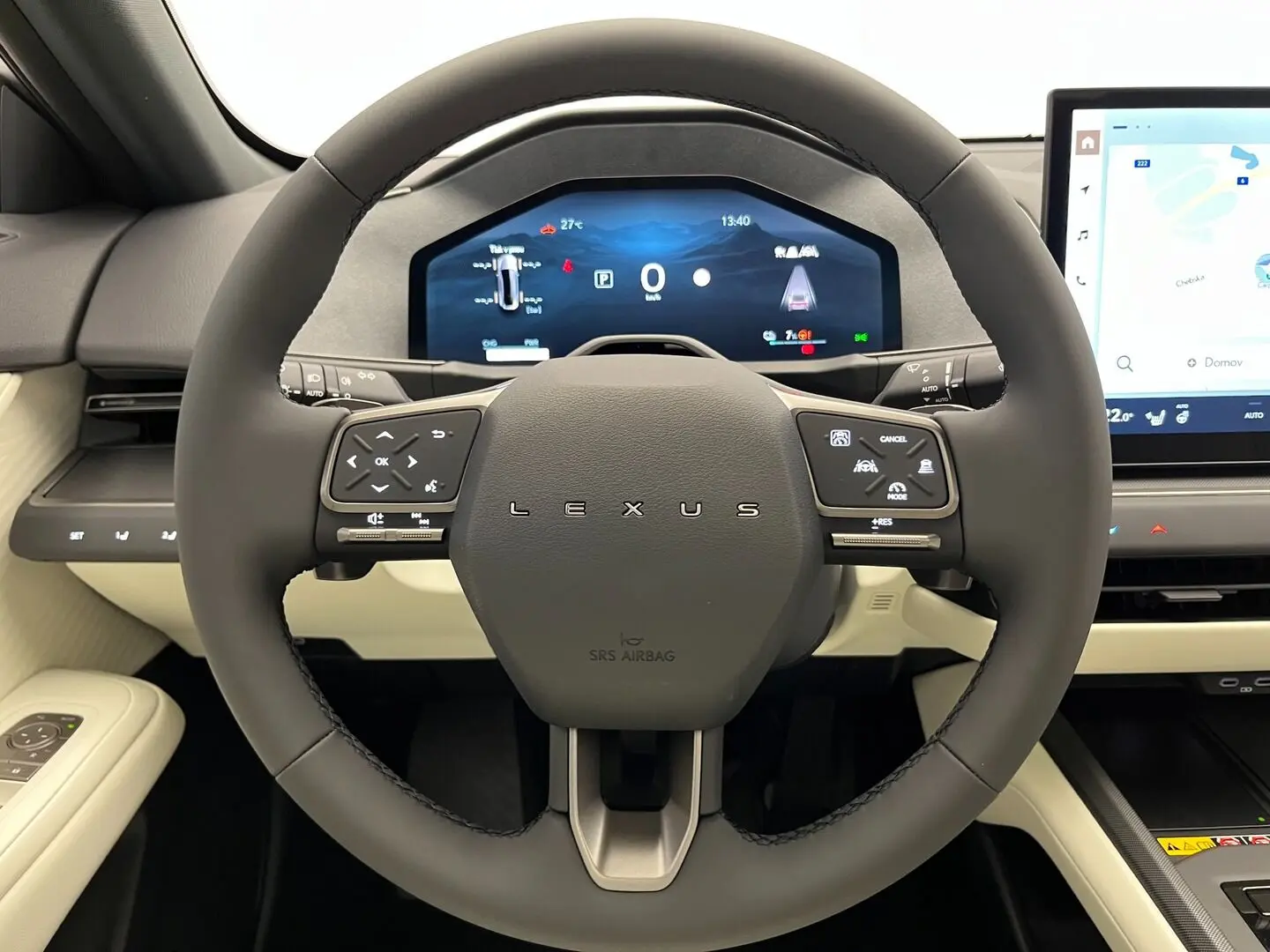 Lexus Es 500e Automatik, Tschechien — Foto 16 von 31