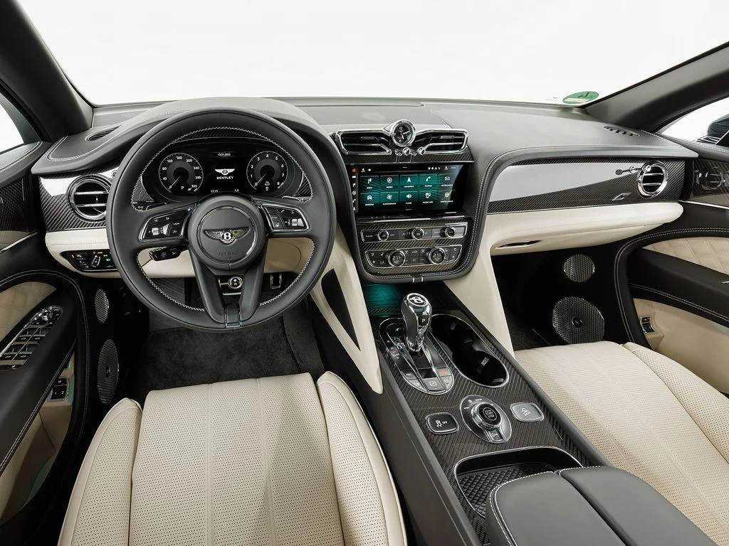 Bentley Bentayga S v8, Tschechien — Foto 3 von 56