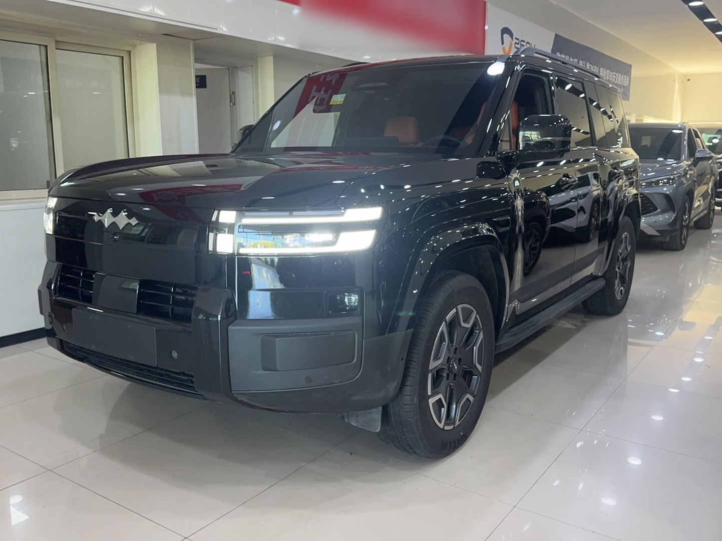 BYD Leopard 7 4x4 360 kW Automatik Baujahr 2026, 2.900 km, Polen — Foto 5 von 28