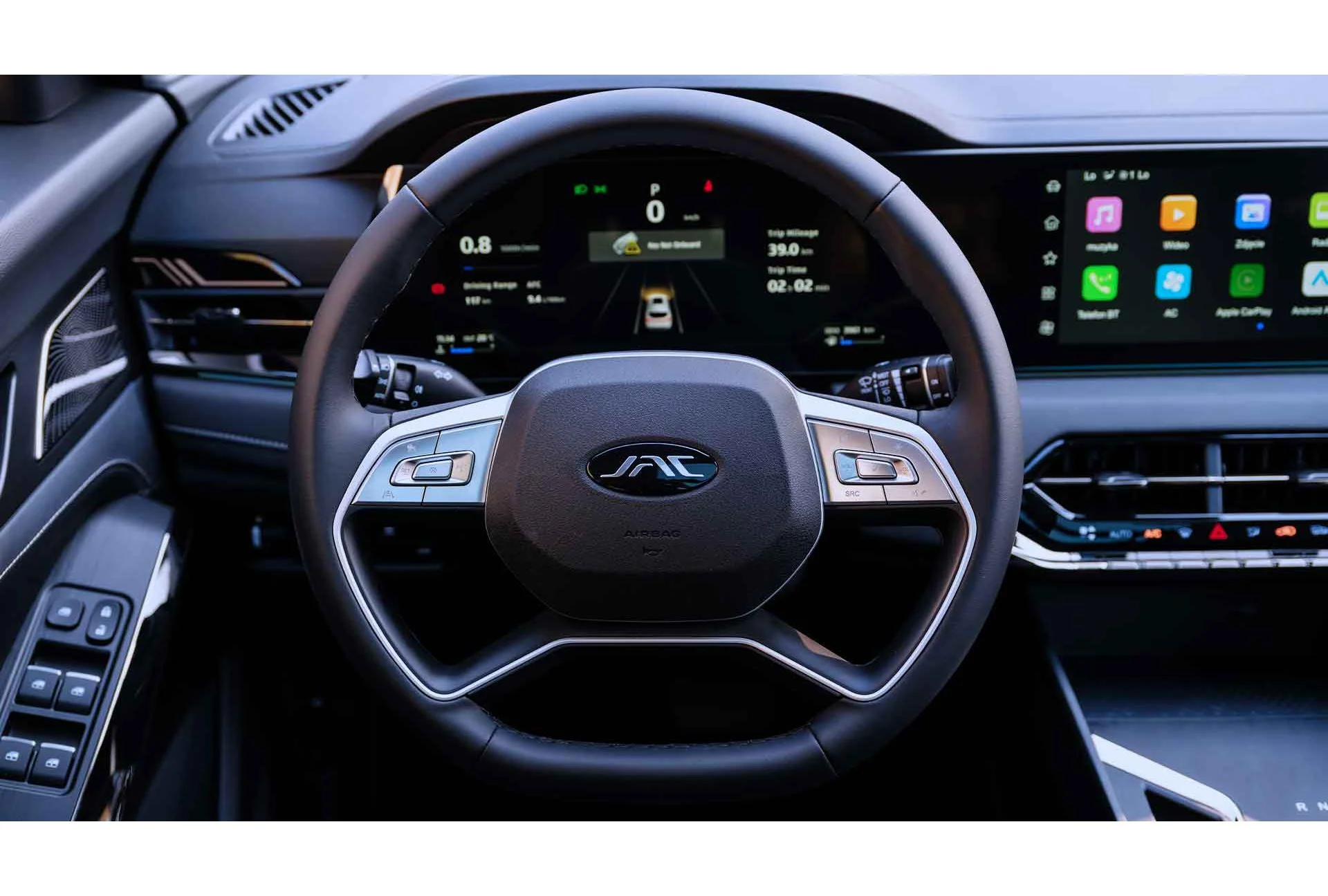 JAC JS8 Automatik, 0 km, Polen — Foto 2 von 4