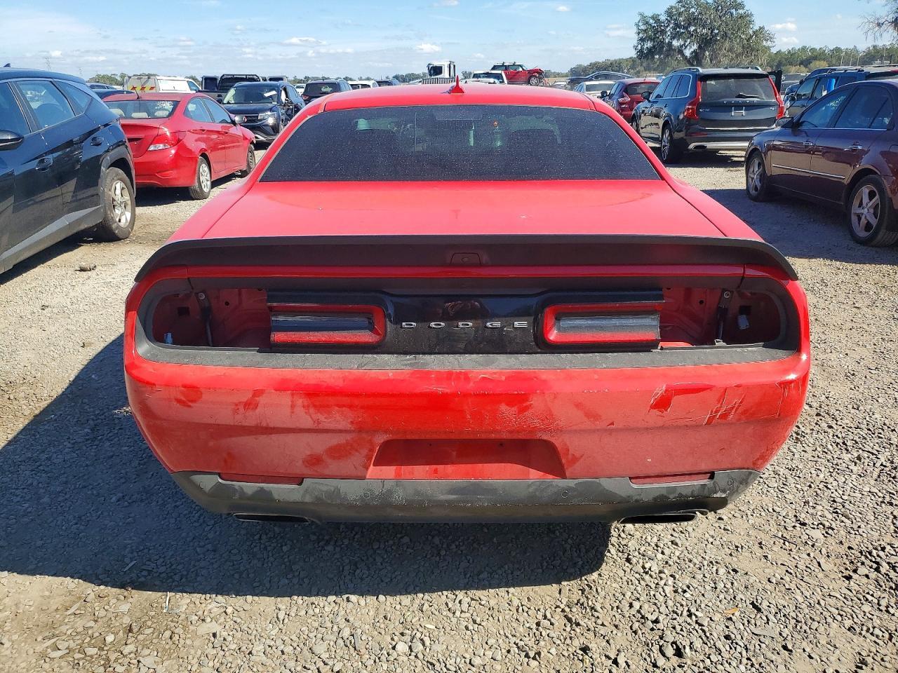 Dodge Challenger, Polen — Foto 6 von 8
