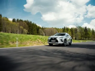 Lexus Rx 4x4, Tschechien — Foto 2 von 2