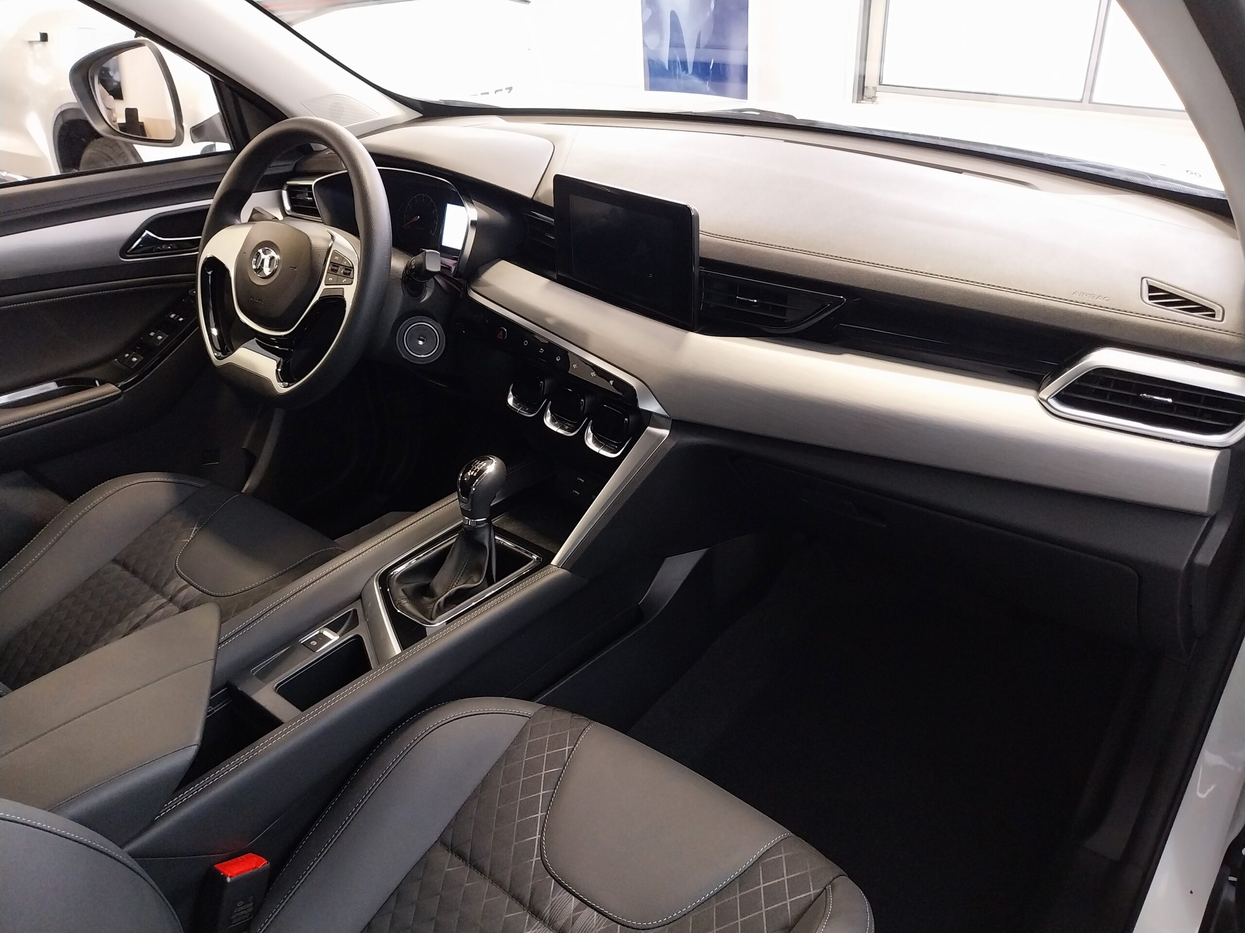 BAIC x35 100 kW Schaltgetriebe, Tschechien — Foto 16 von 18