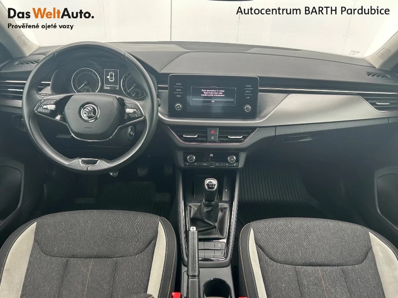 Škoda Scala 1,0 TSI 81 kW Schaltgetriebe Baujahr 2023, šedá - metalická, 110.596 km, Tschechien — Foto 10 von 22