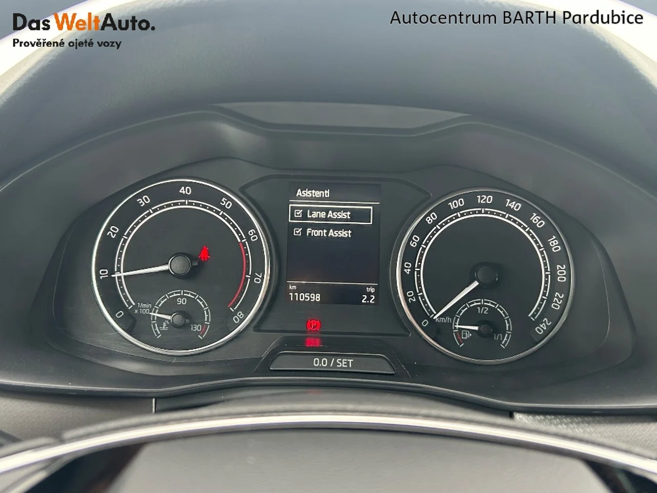 Škoda Scala 1,0 TSI 81 kW Schaltgetriebe Baujahr 2023, šedá - metalická, 110.596 km, Tschechien — Foto 13 von 22