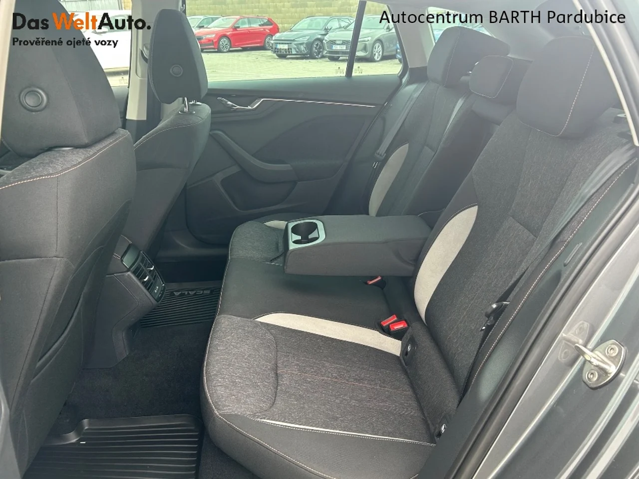 Škoda Scala 1,0 TSI 81 kW Schaltgetriebe Baujahr 2023, šedá - metalická, 110.596 km, Tschechien — Foto 8 von 22