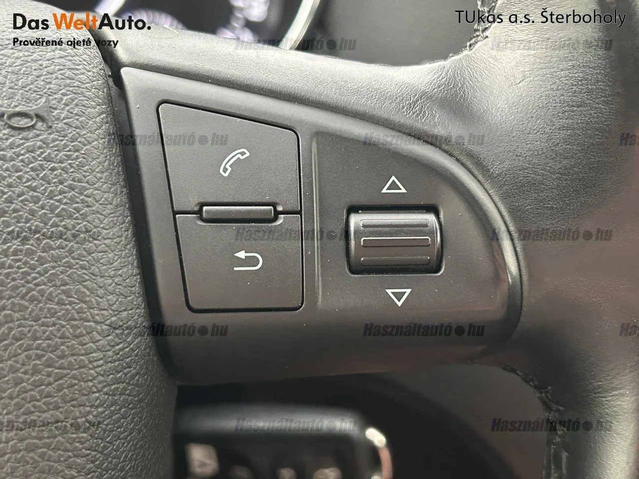 Škoda Yeti 2,0 TDI 81 kW Schaltgetriebe Baujahr 2012, stříbrná - metalická, 181.387 km, Tschechien — Foto 15 von 24