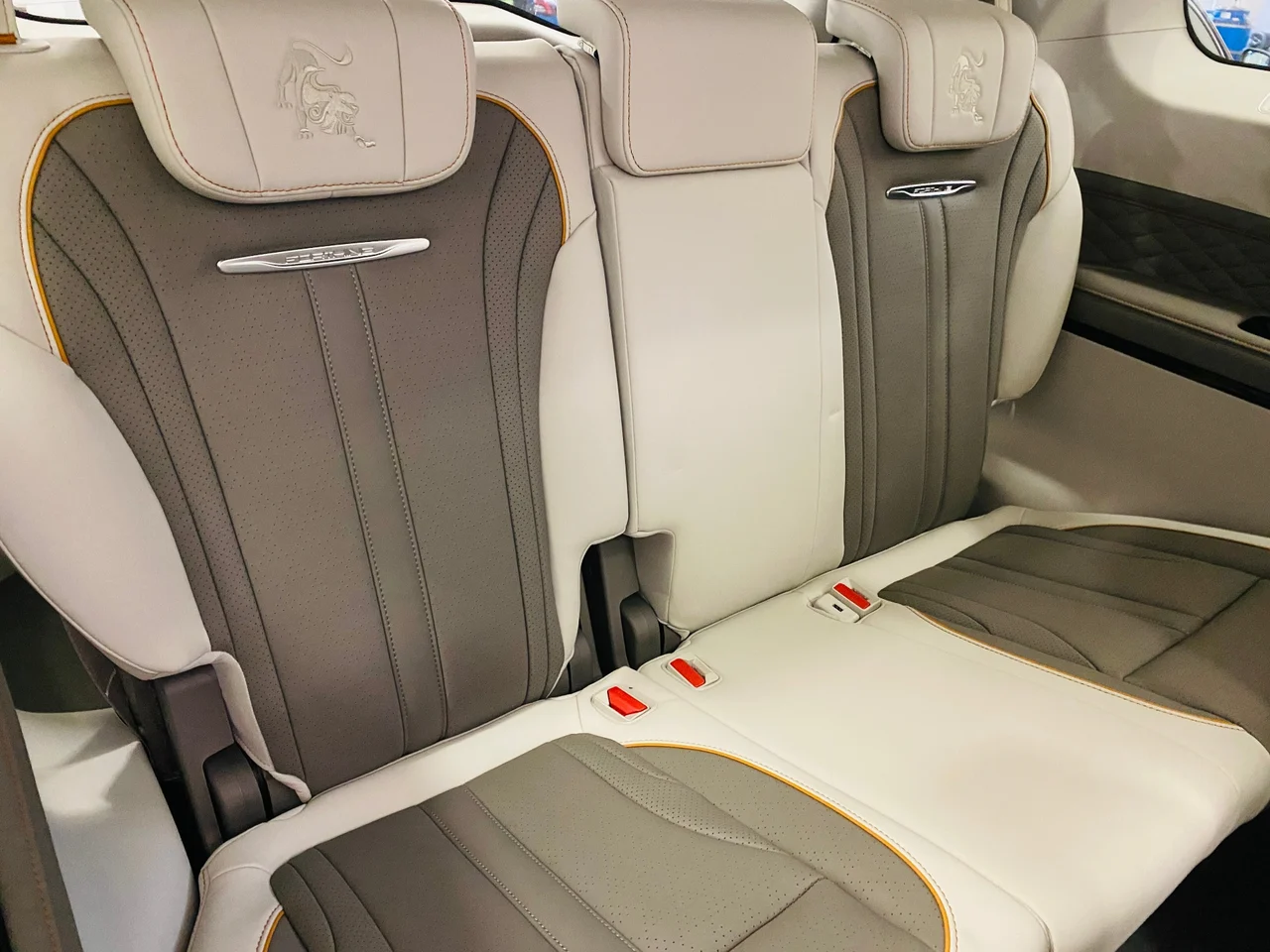 Dongfeng U-Tour 1,5 130 kW 1,5T Automatik Baujahr 2025, schwarz, 100 km, Tschechien — Foto 8 von 29