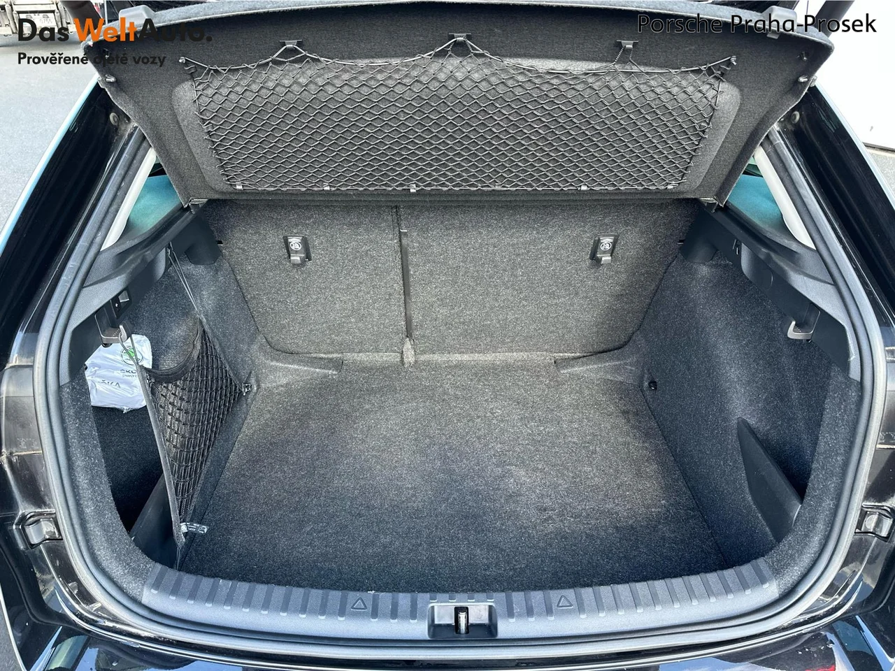 Škoda Scala 1,0 TSI 81 kW 81kW Schaltgetriebe Baujahr 2026, černá - metalická, 52.623 km, Tschechien — Foto 13 von 25