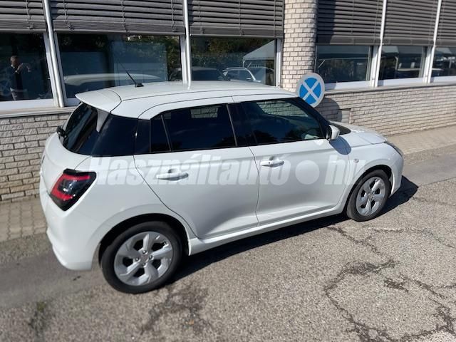 Suzuki Swift 1,2 61 kW Automatik Baujahr 2026, 15.502 km, Ungarn — Foto 5 von 6
