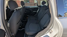 MINI Countryman 1,6 1.6d 66 kW Schaltgetriebe Baujahr 2013, 196.668 km, Polen — Foto 10 von 41