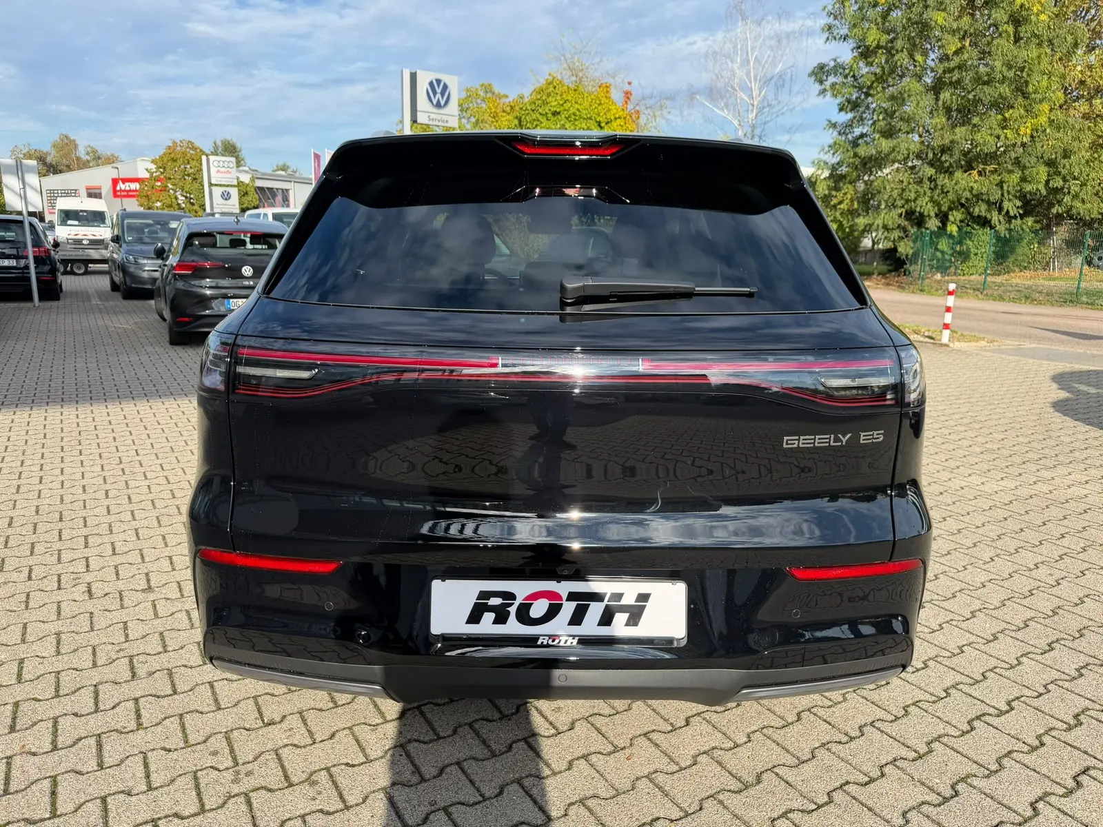 Geely E5 160 kW Automatik, schwarz, 99 km, Deutschland — Foto 5 von 27