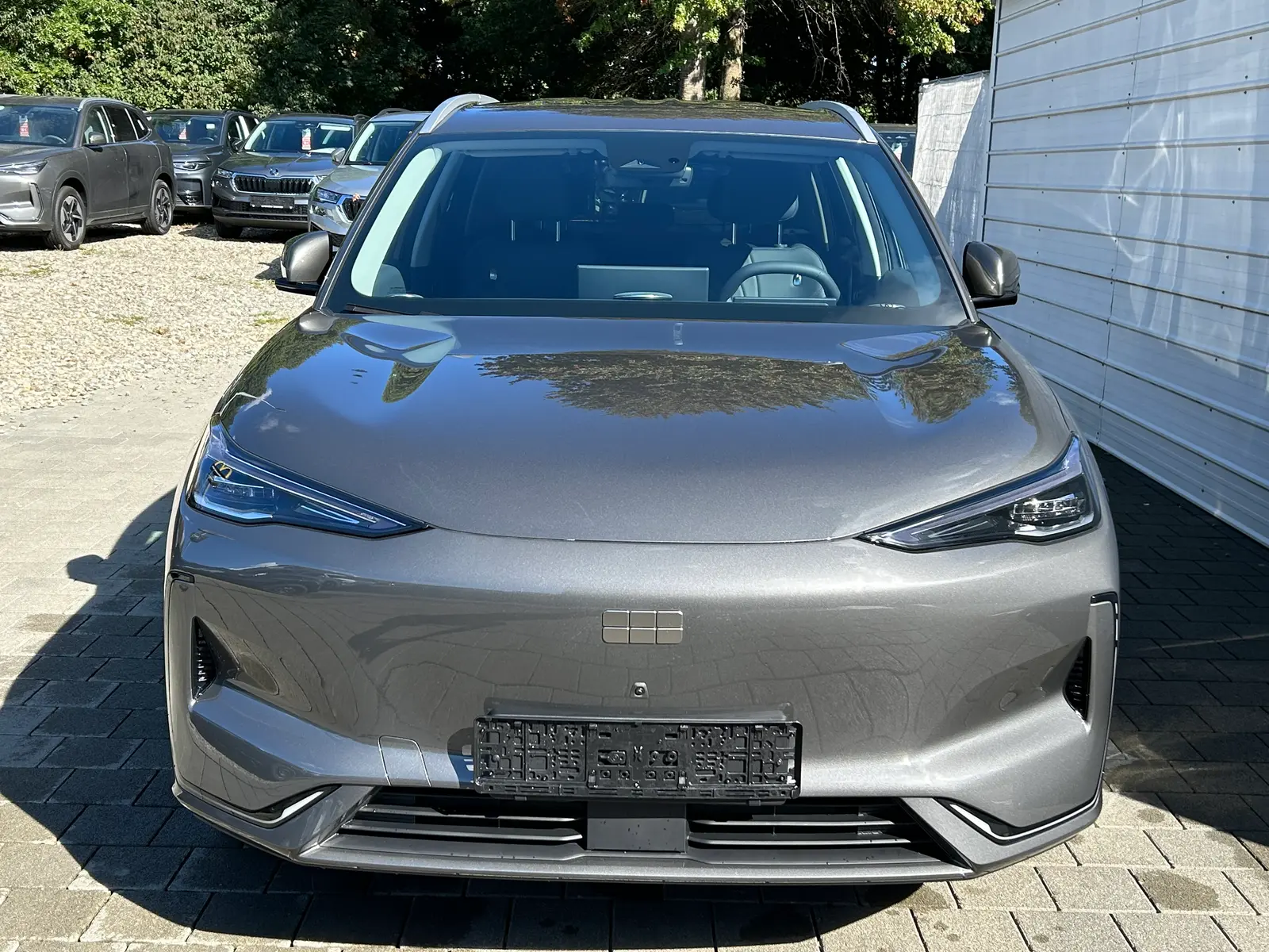 Geely E5 160 kW 68,4 Automatik Baujahr 2026, grau, 25 km, Deutschland — Foto 2 von 16