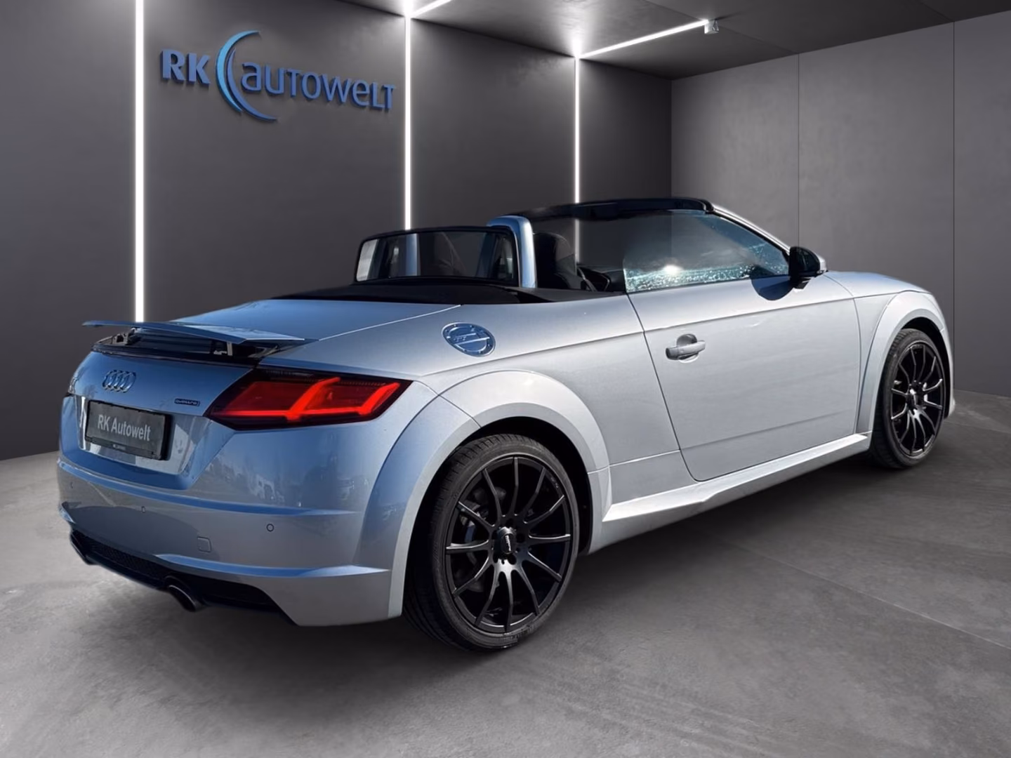 Audi TT quattro 2,0 TFSI 180 kW Automatik Baujahr 2019, 43.943 km, Deutschland — Foto 4 von 32