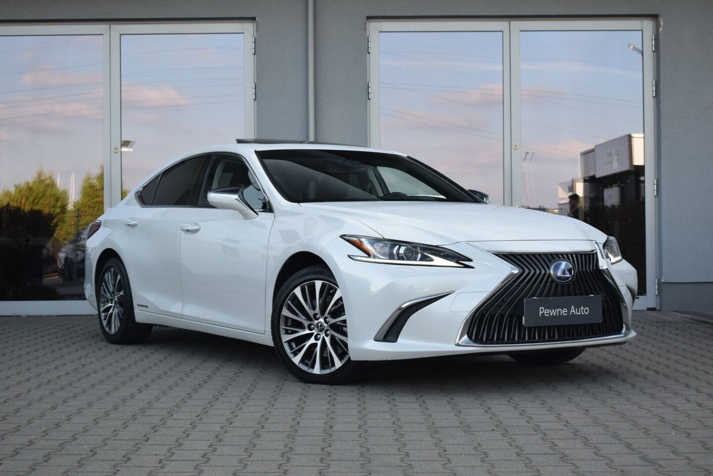 Lexus Es 2,5 160 kW Automatik Baujahr 2021, 96.100 km, Polen — Foto 5 von 31