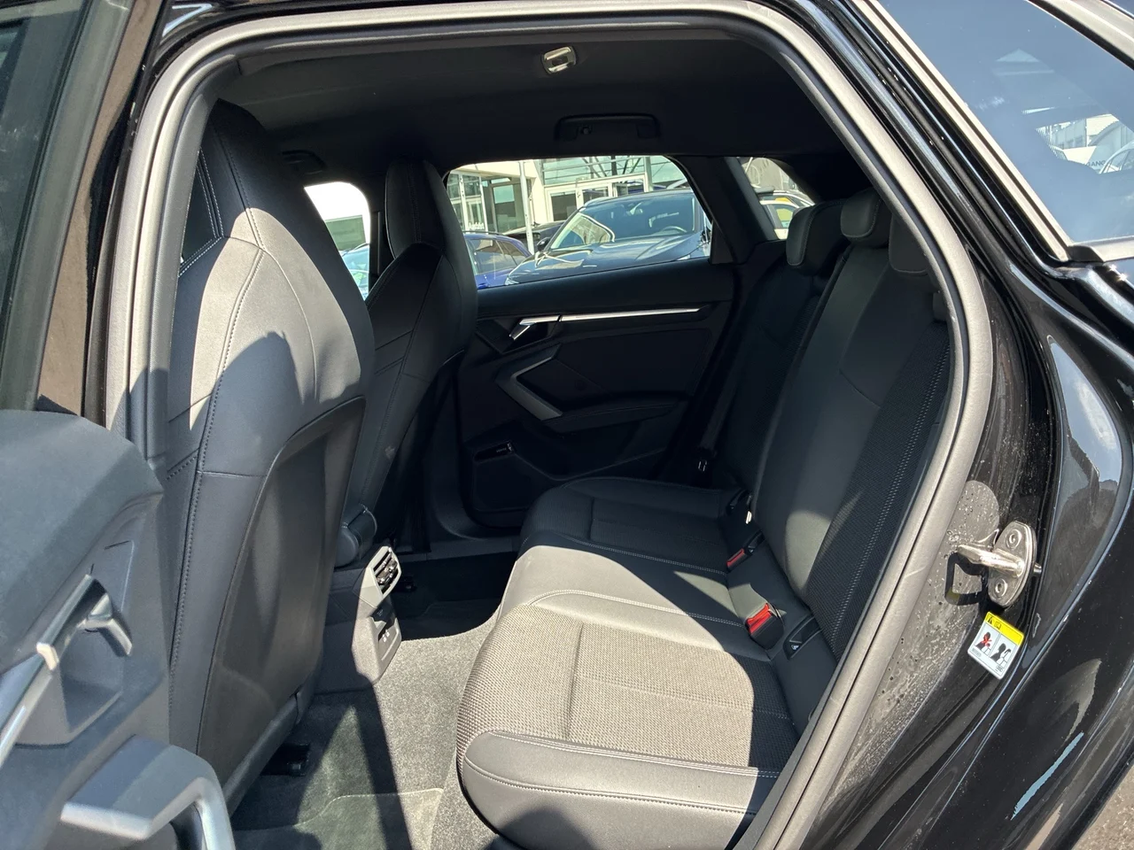 Audi A3 1,5 85 kW TFSI Automatik Baujahr 2025, Brillantschwarz, 34.707 km, Österreich — Foto 7 von 18