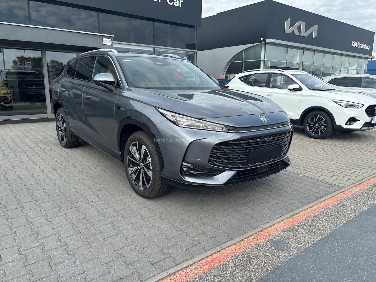 MG Hs Hev 165 kW, Slowakei — Foto 2 von 13
