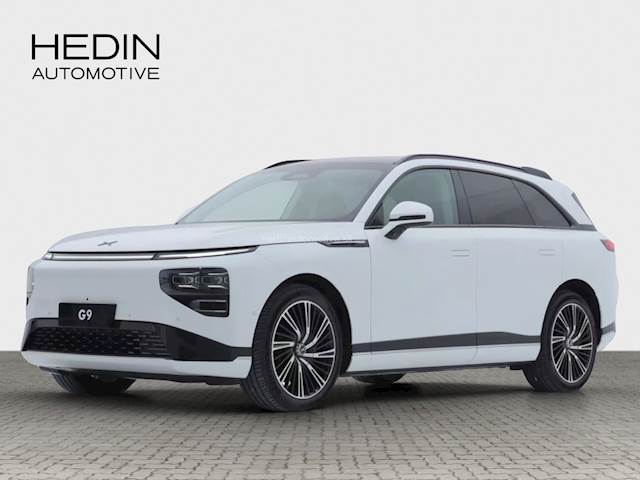 Xpeng g9 AWD, Slowakei — Foto 2 von 6