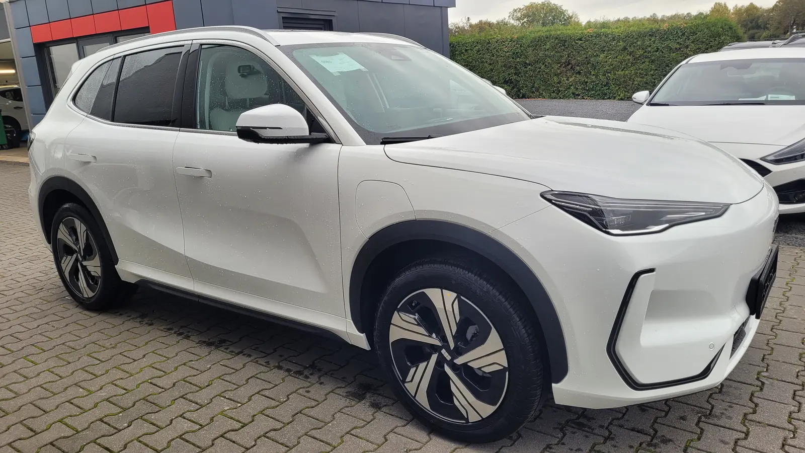 Geely E5 160 kW Automatik Baujahr 2026, weiß, 50 km, Deutschland — Foto 4 von 17