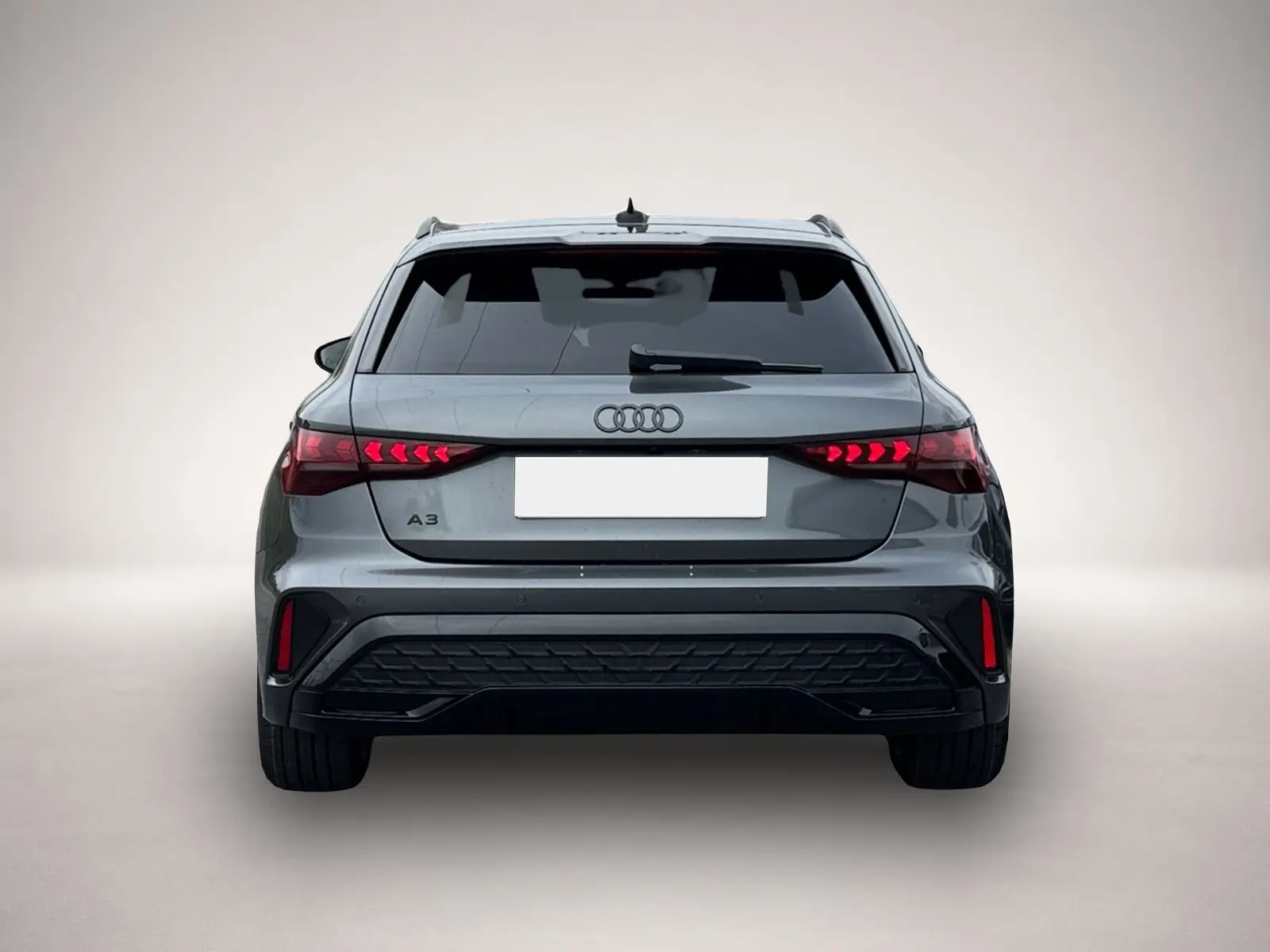 Audi A3 1,5 110 kW TFSI Automatik Baujahr 2026, grau, 70 km, Deutschland — Foto 5 von 5
