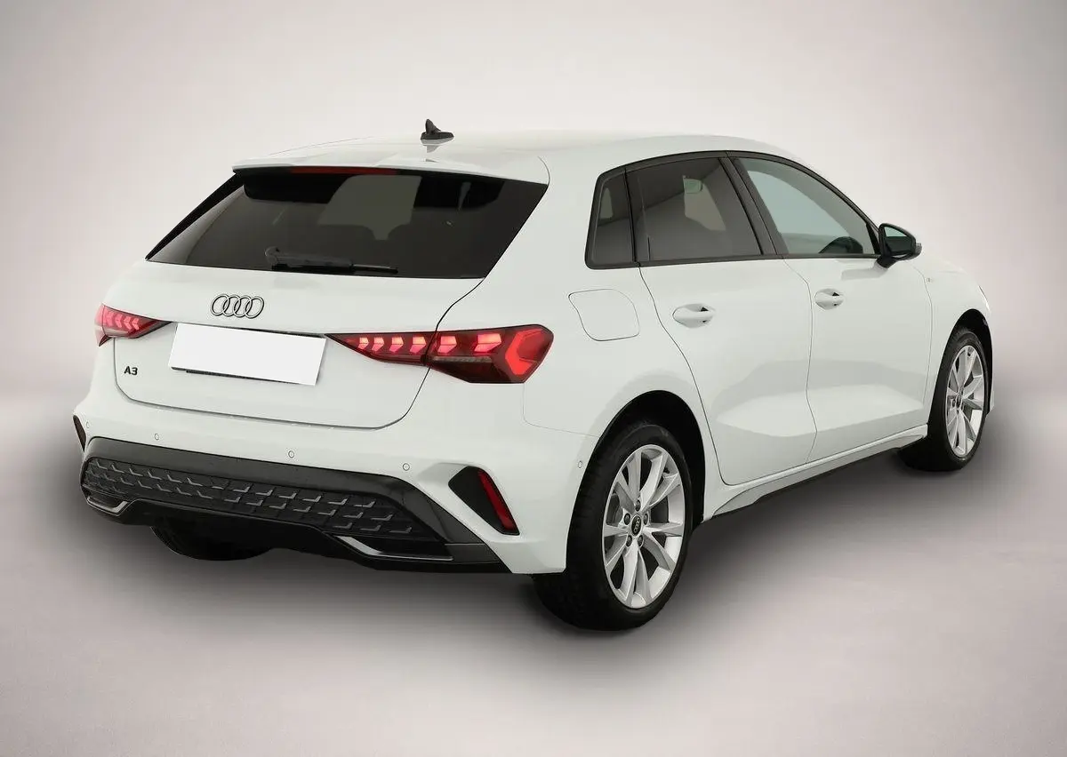 Audi A3 1,5 110 kW TFSI Automatik Baujahr 2026, weiß, 10 km, Deutschland — Foto 3 von 6