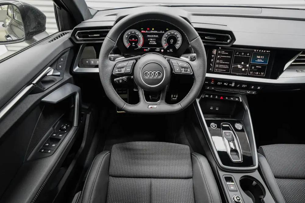 Audi A3 4x4 150 kW 2,0 TFSI Automatik, grau, 20 km, Deutschland — Foto 8 von 22