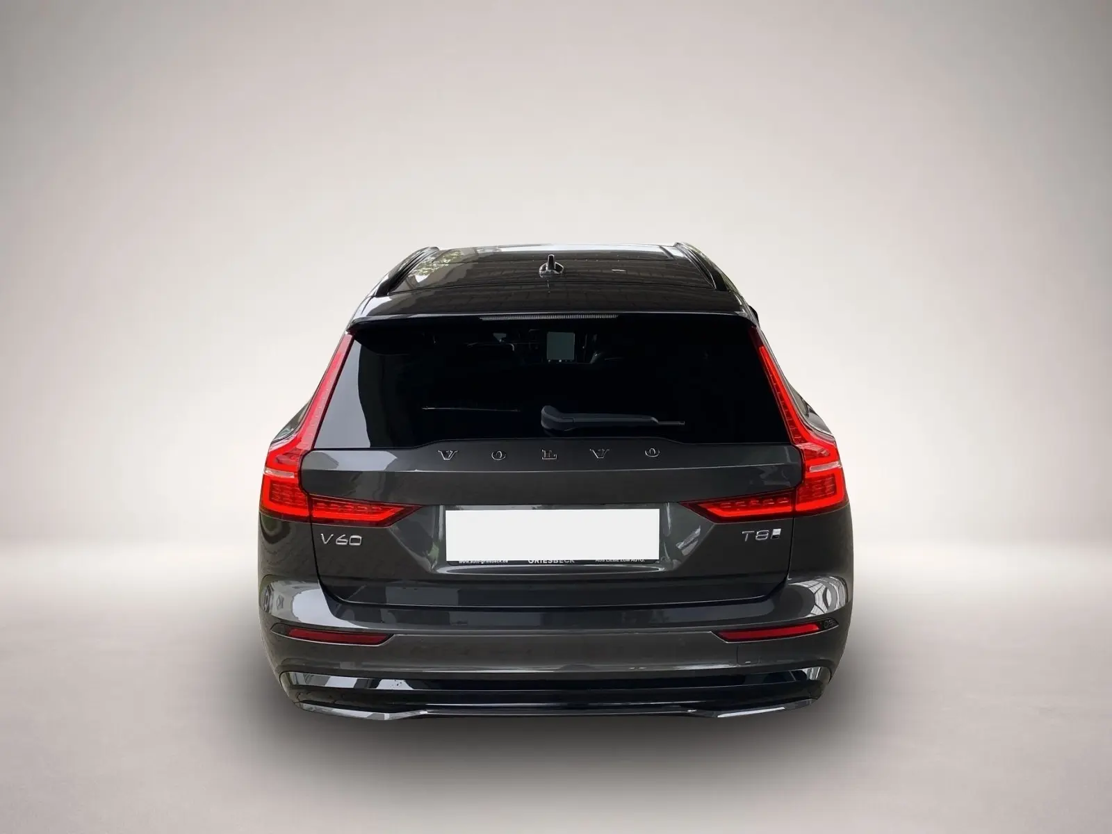 Volvo V60 4x4 2,0 335 kW Automatik Baujahr 2024, grau, 17.980 km, Deutschland — Foto 4 von 8