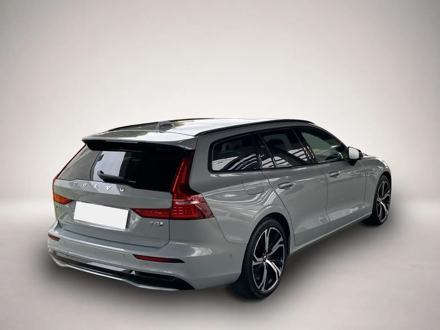 Volvo V60 4x4 2,0 335 kW Automatik Baujahr 2024, grau, 25.450 km, Deutschland — Foto 5 von 8