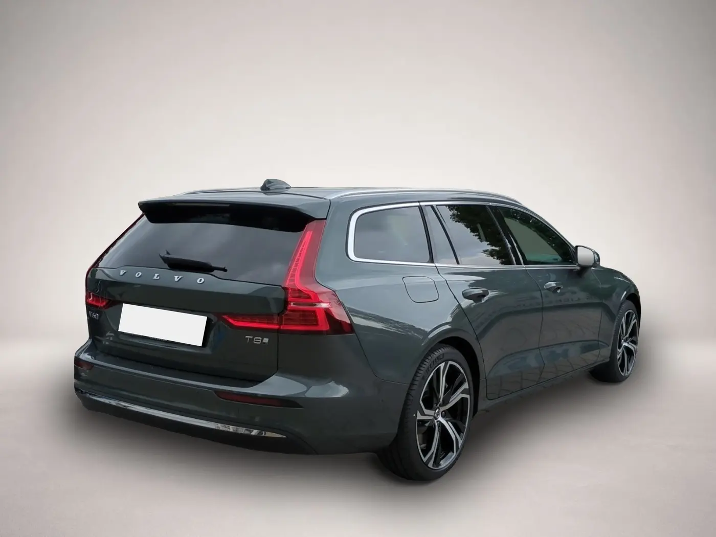 Volvo V60 4x4 2,0 335 kW Automatik Baujahr 2025, grün, 20.550 km, Deutschland — Foto 5 von 6