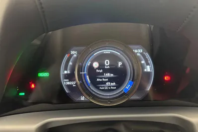 Lexus Es 2,5 160 kW Automatik Baujahr 2021, 153.336 km, Polen — Foto 6 von 10