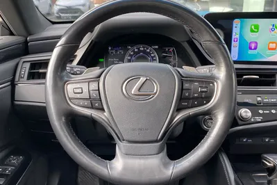 Lexus Es 2,5 160 kW Automatik Baujahr 2023, 192.231 km, Polen — Foto 2 von 9
