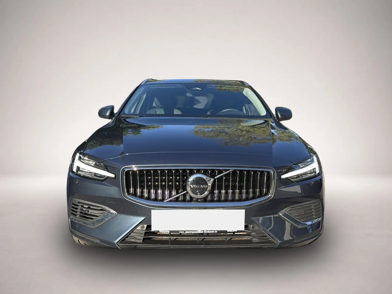 Volvo V60 4x4 2,0 335 kW Automatik Baujahr 2025, blau, 22.150 km, Deutschland — Foto 5 von 7