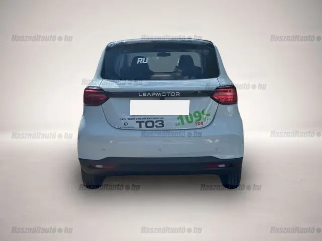 Leapmotor T03 70 kW Automatik Baujahr 2025, blau, 4.990 km, Deutschland — Foto 4 von 7