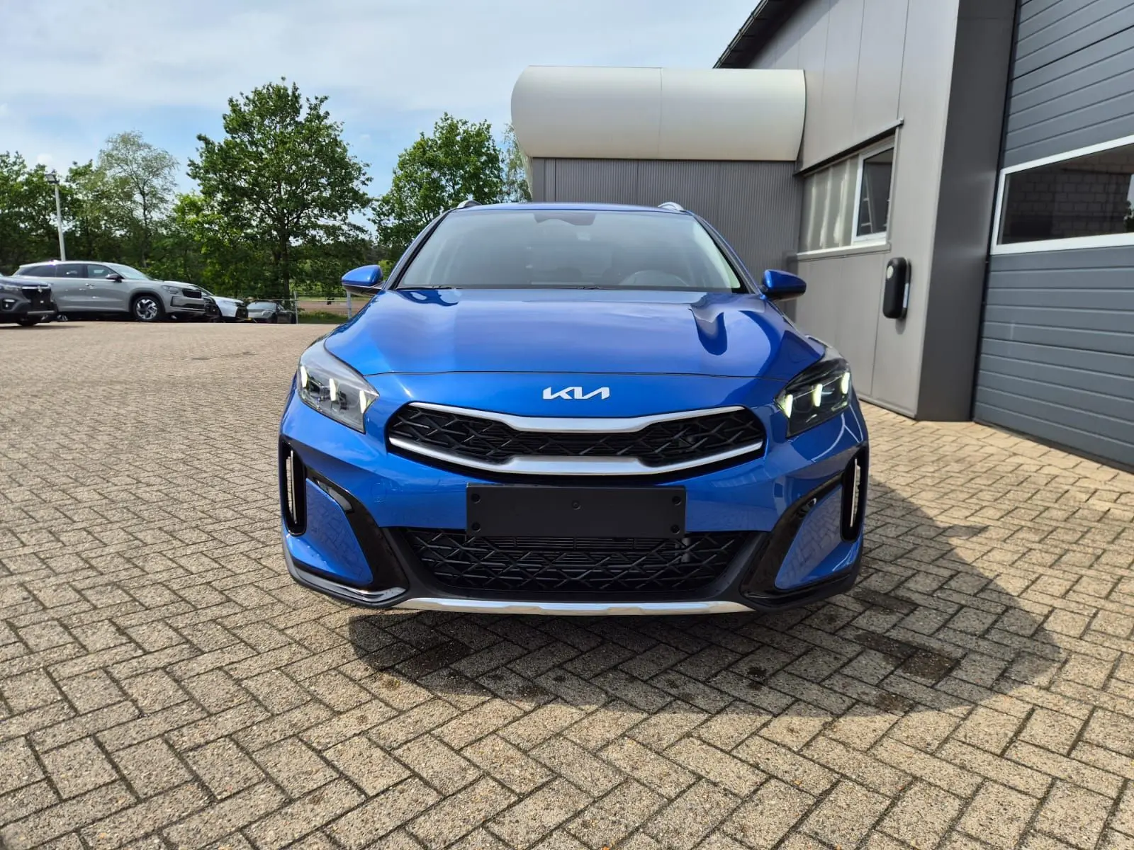 Kia Xceed 110 kW 1.6 T-GDi Automatik Baujahr 2026, blau, 2 km, Deutschland — Foto 8 von 26