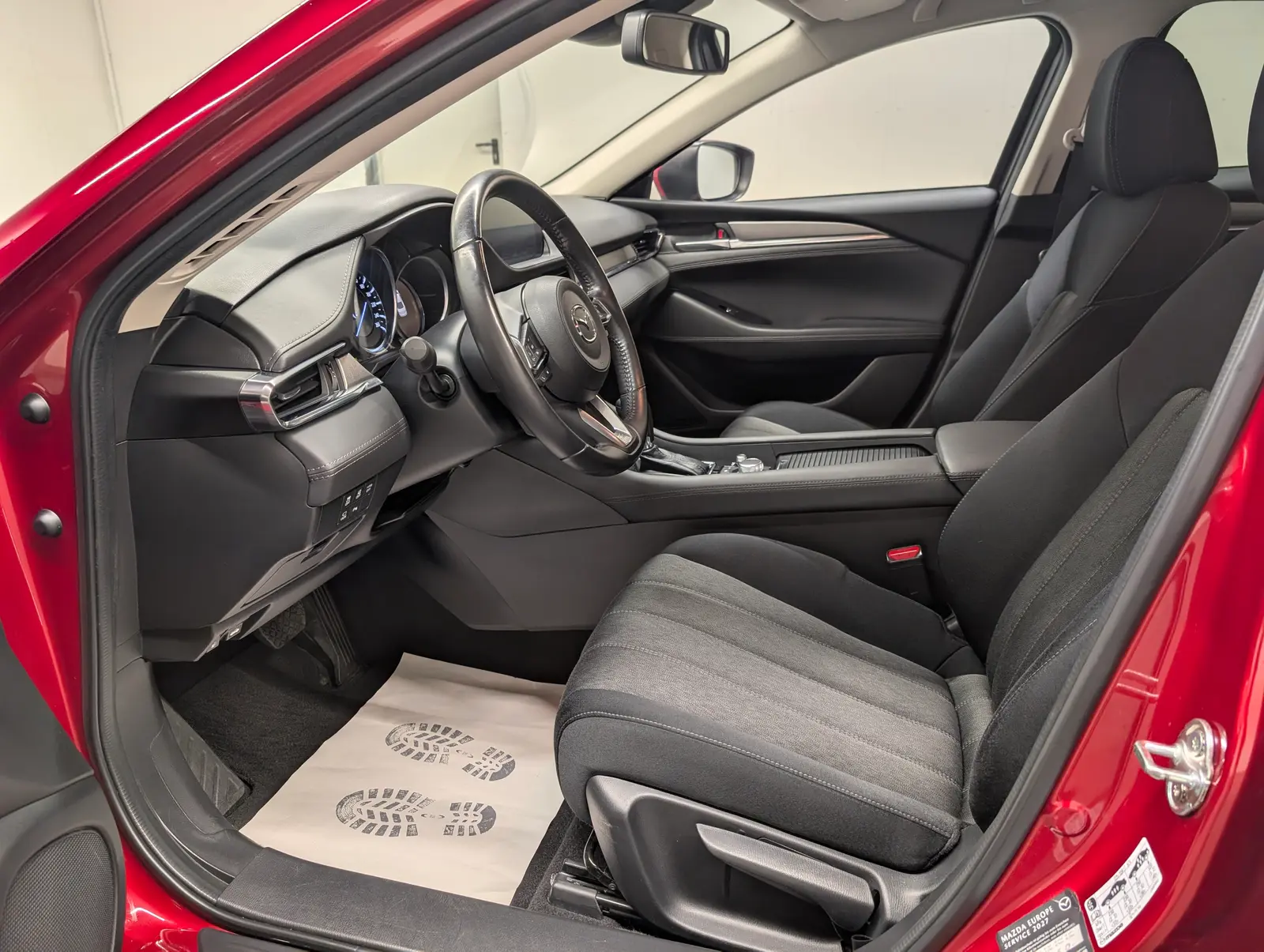 Mazda 6 2,0 121 kW Automatik Baujahr 2021, rot, 92.400 km, Deutschland — Foto 9 von 21