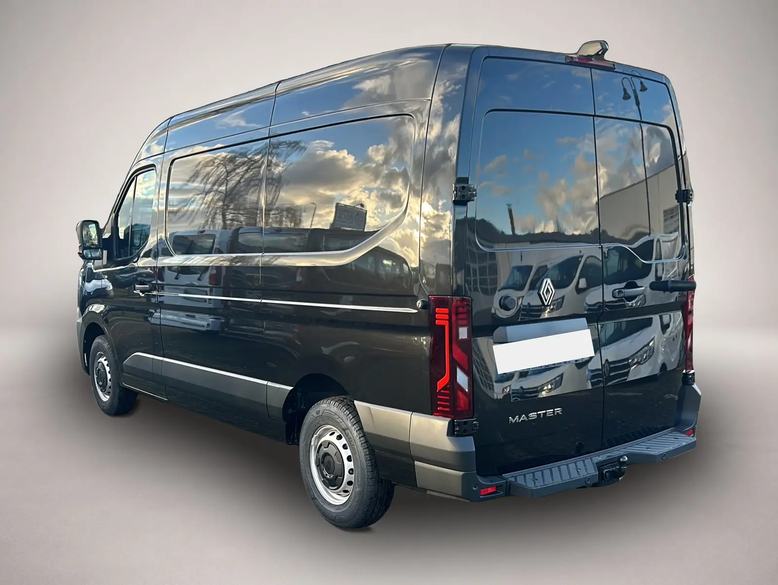 Renault Master 2,0 125 kW 3,5t Schaltgetriebe Baujahr 2026, schwarz, 50 km, Deutschland — Foto 3 von 4