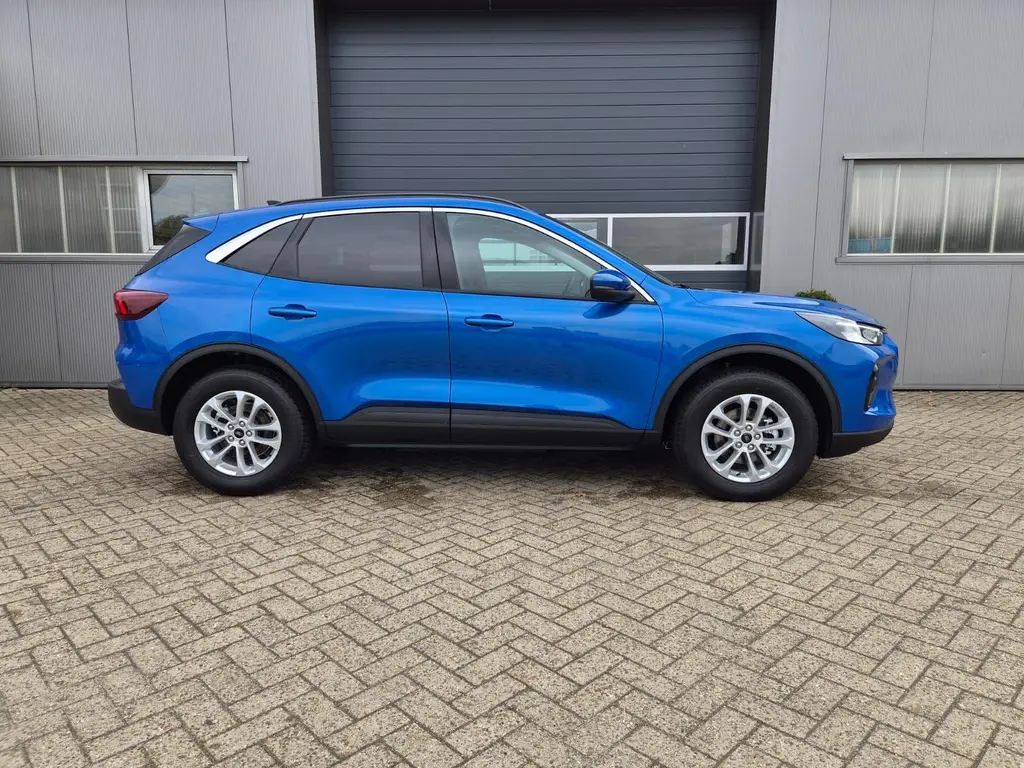 Ford Kuga Titanium 243 PS 2,5 PHEV 178 kW Automatik Baujahr 2026, 2 km, Österreich — Foto 7 von 60