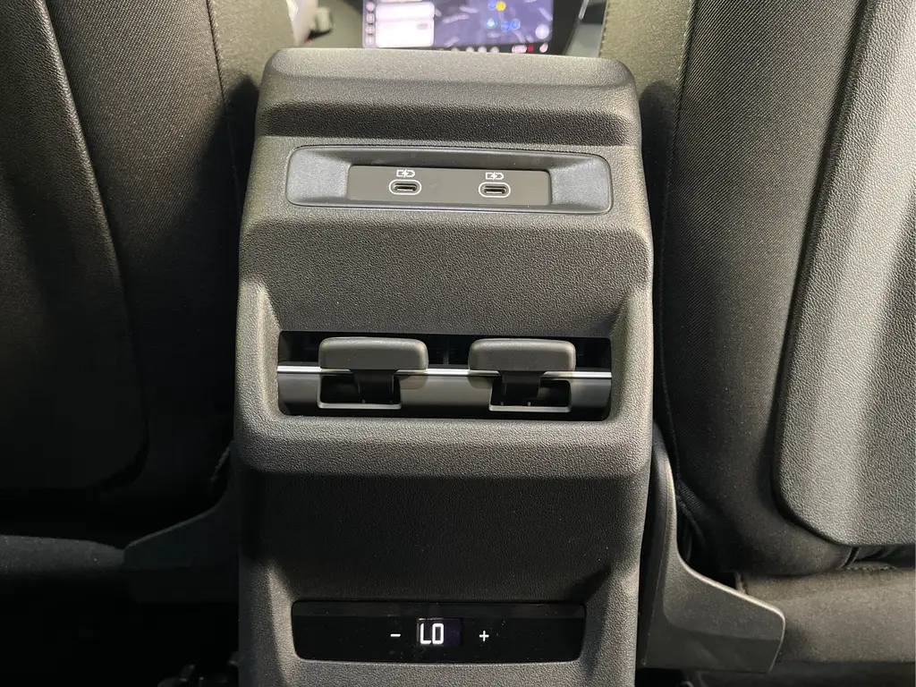 Audi q3 quattro 2,0 TFSI Automatik, 20 km, Österreich — Foto 16 von 39