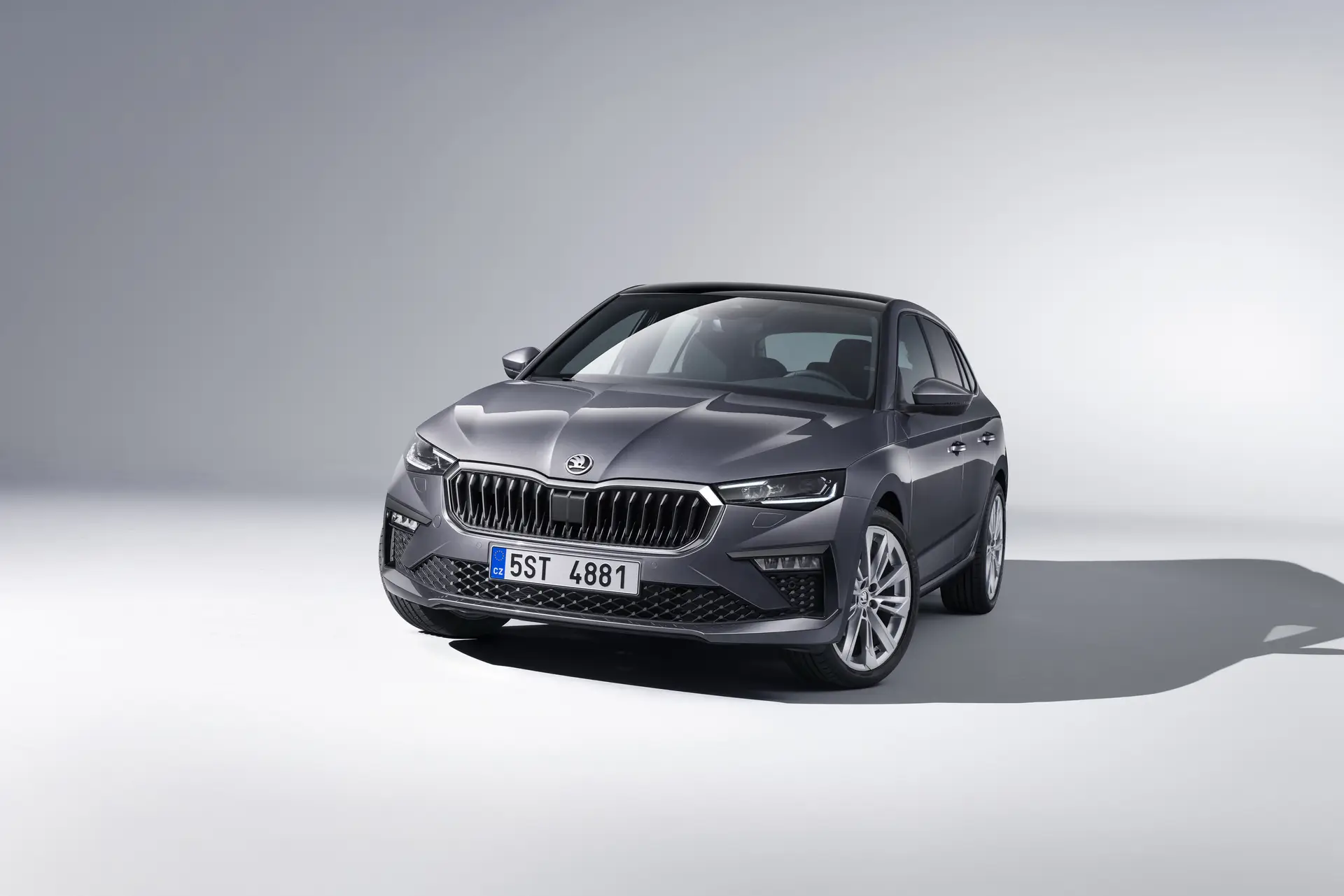 Škoda Scala Monte Carlo 1,0 TSI Schaltgetriebe, Österreich — Foto 7 von 11
