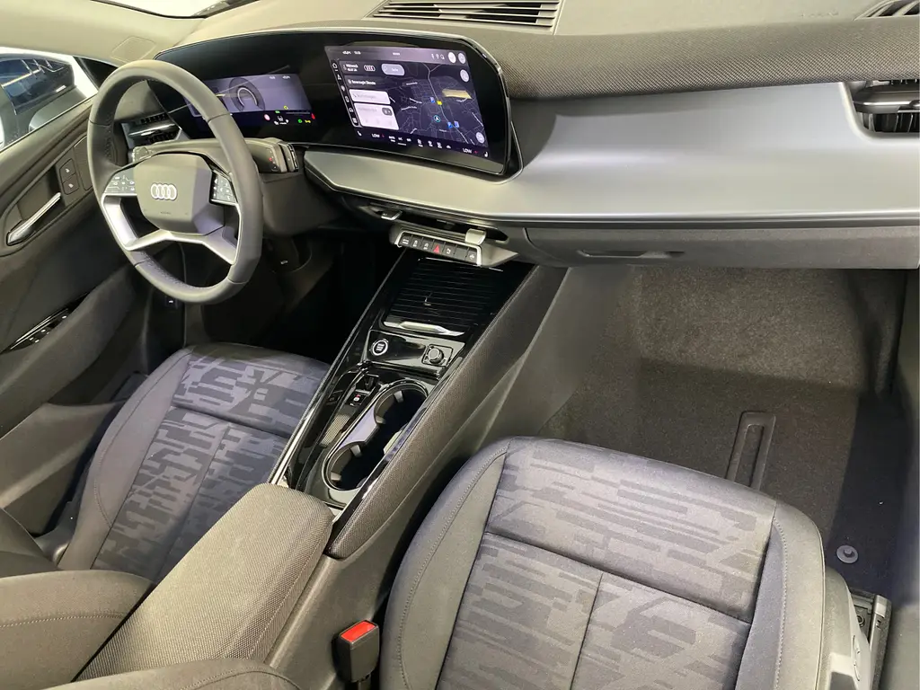 Audi q3 quattro 2,0 TFSI Automatik, 20 km, Österreich — Foto 12 von 39