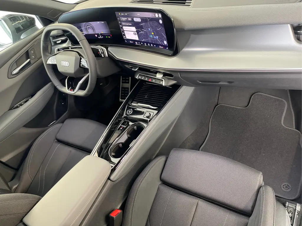 Audi q3 quattro 2,0 TFSI Automatik, 20 km, Österreich — Foto 12 von 39